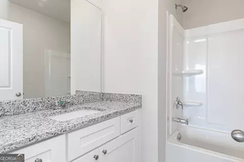 Bath - 243 Rooker Dr, Lagrange, GA 30241 photo 2 of 3