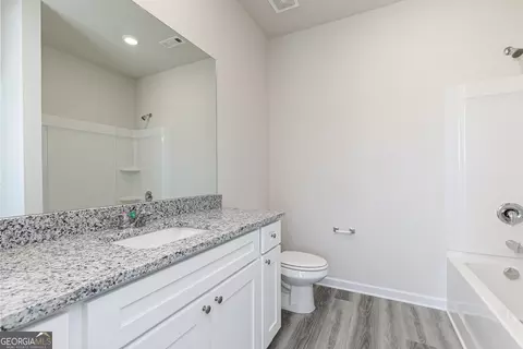Bath - 231 Rooker Dr, Lagrange, GA 30241 photo 1 of 2