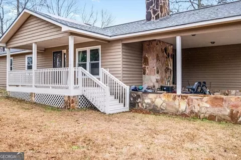 891 Walker Rd, Byron, GA 31008