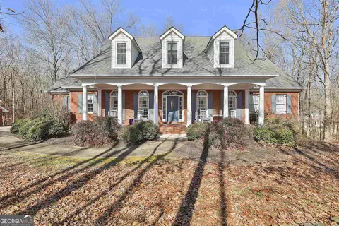415 Grooms Rd, Fayetteville, GA 30215