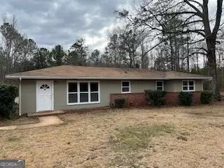 8431 Veterans Memorial Pkwy, Lanett, AL 36863