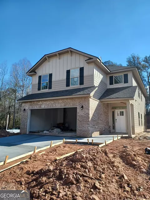 312 Magnolia Villas Dr, Cornelia, GA 30531