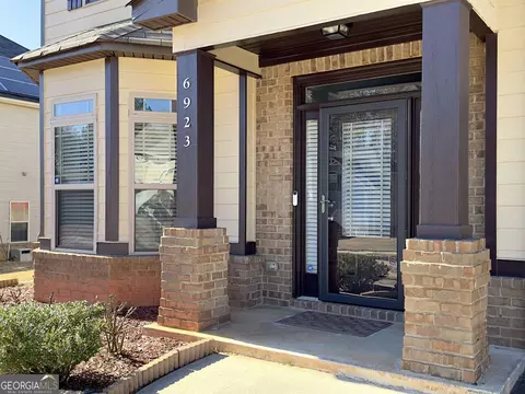 6923 Diamond Dr, Rex, GA 30273 photo 3