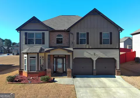 6923 Diamond Dr, Rex, GA 30273