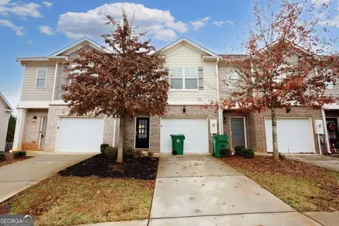 5835 Taka Ln, Lithonia, GA 30038