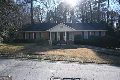 4880 Wesleyan Woods Dr, Macon, GA 31210