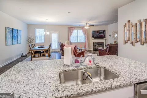 40 Carmen Ct, Covington, GA 30016 photo 7