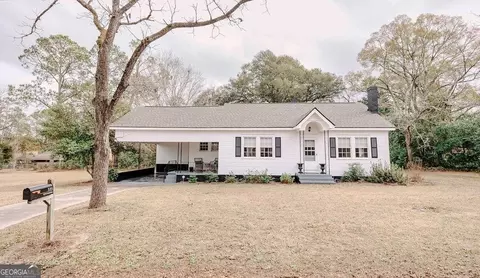 335 12th Ave, Eastman, GA 31023