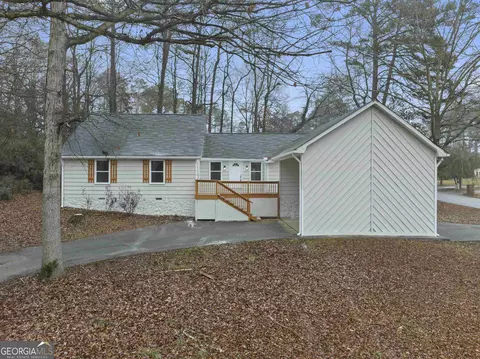 3276 Village Glen Trl, Snellville, GA 30039