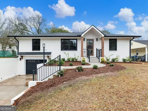 2215 Plantation Ln, Atlanta, GA 30341