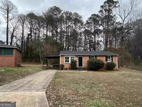 376 SE Cologne Dr, Atlanta, GA 30354