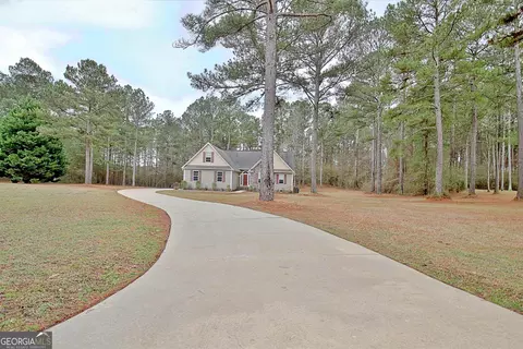 211 Whitfield Bnd, Zebulon, GA 30295