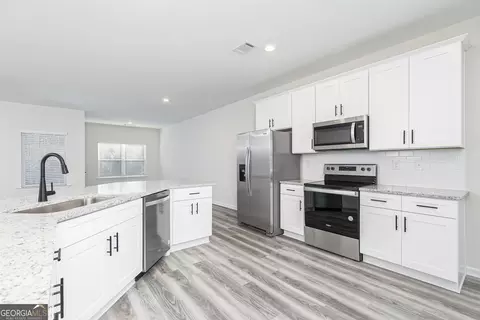 3904 Saddle Bag Ct, Dacula, GA 30019 photo 2