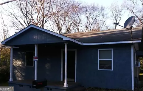 1021 Jessamine St, Macon, GA 31206