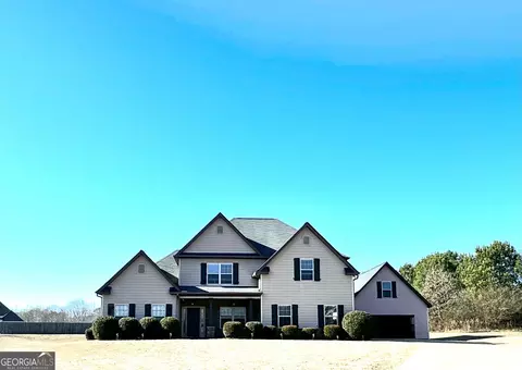 143 Hamilton Lake Dr, Lagrange, GA 30241