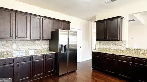 143 Hamilton Lake Dr, Lagrange, GA 30241 photo 11