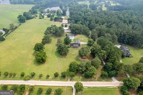 110 Friar Tuck Rd, Fayetteville, GA 30215