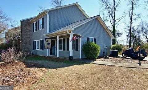 14002 E Camelia Ln, Seneca, SC 29678 photo 2