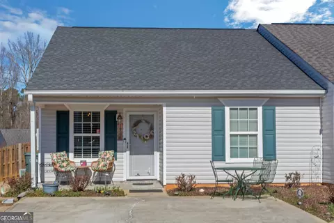 1740 Summerwoods Ln, Griffin, GA 30224