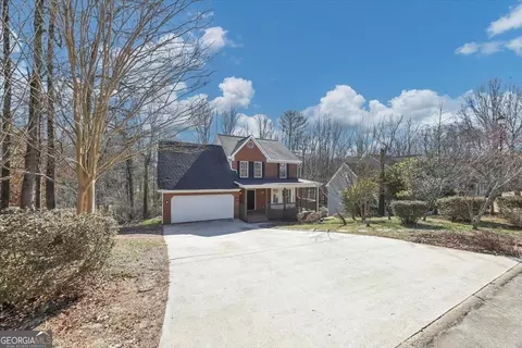 3810 Willowmeade Dr, Snellville, GA 30039