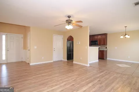403 Timberwind Dr, Byron, GA 31008 photo 7