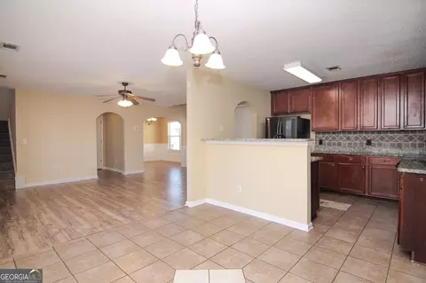 403 Timberwind Dr, Byron, GA 31008 photo 10