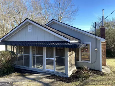 436 Davis Ave, Toccoa, GA 30577