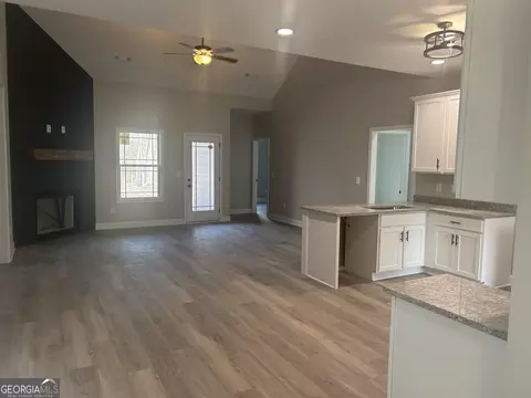 257 Dugger Dr, Rome, GA 30165 photo 3