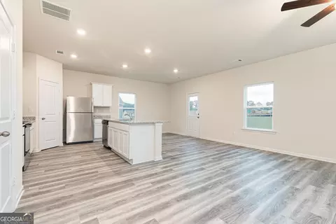 244 Limestone Cir, Conyers, GA 30013 photo 5