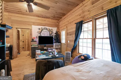 Bedroom - 784 Johnson Mountain Rd, Rydal, GA 30171 photo 5 of 6