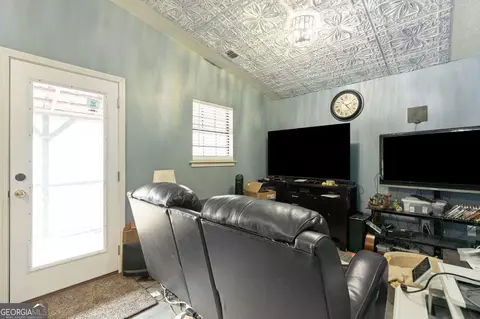 Living - 784 Johnson Mountain Rd, Rydal, GA 30171 photo 2 of 3