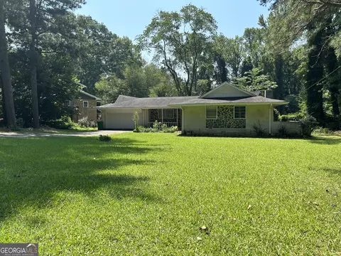 4078 Flintridge Dr, Stone Mountain, GA 30083