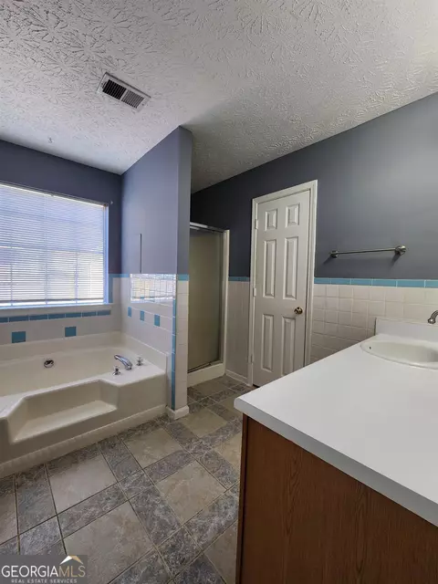 5927 Farmbrook Ln, Rex, GA 30273 photo 10
