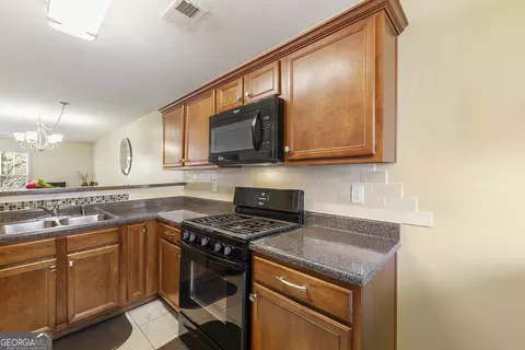 325 Fieldview Ln, Covington, GA 30016 photo 7