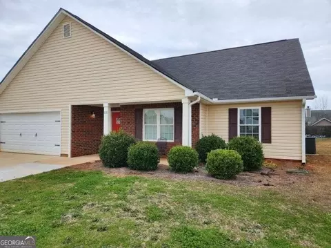 111 Garnet Ln, Griffin, GA 30224