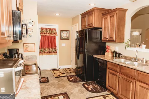 109 Winsted Ct, Perry, GA 31069 photo 8