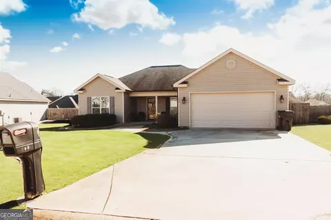 109 Winsted Ct, Perry, GA 31069 photo 1