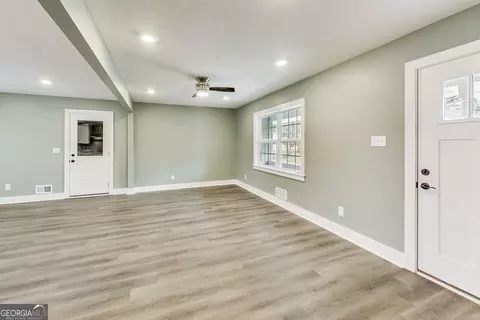 6499 Sinclair Pl, Morrow, GA 30260 photo 5