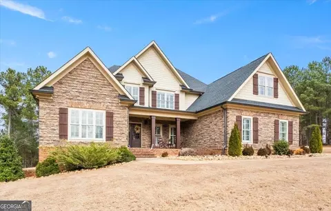102 Forest Overlook Dr, Forsyth, GA 31029 photo 2