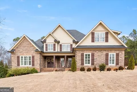 102 Forest Overlook Dr, Forsyth, GA 31029