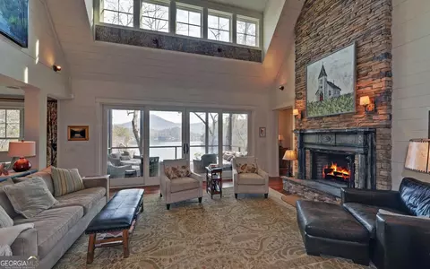 Living - 1143 E Wildcat Rd, Clarkesville, GA 30523 photo 1 of 10