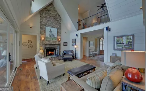 Living - 1143 E Wildcat Rd, Clarkesville, GA 30523 photo 2 of 10