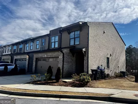 539 Collections Dr, Lawrenceville, GA 30043