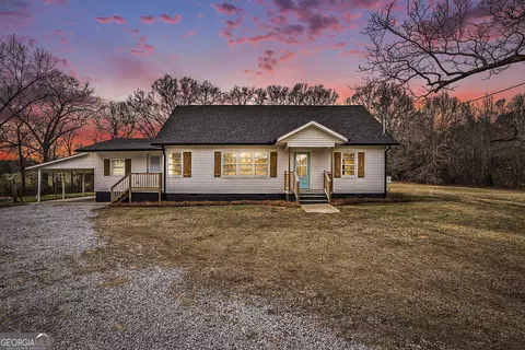 79 Cresent Dr, Molena, GA 30258