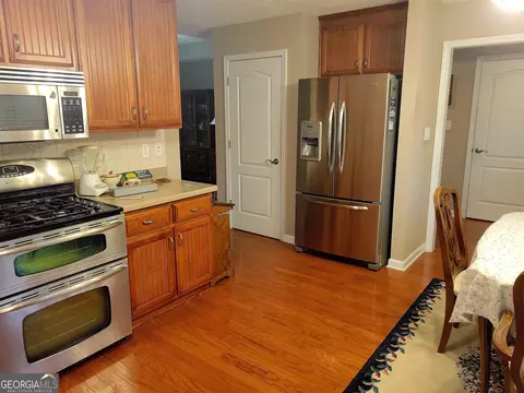 Kitchen - 231 Prominent Loop, Mcdonough, GA 30253 photo 3 of 4
