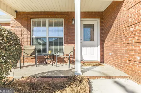 405 Covington Cv, Byron, GA 31008 photo 3