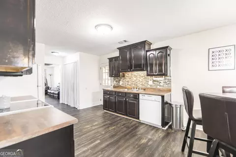 405 Covington Cv, Byron, GA 31008 photo 8