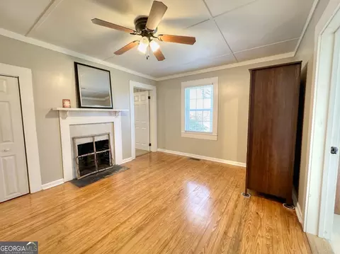 Living - 14 Hood Rd, Lagrange, GA 30241 photo 4 of 5