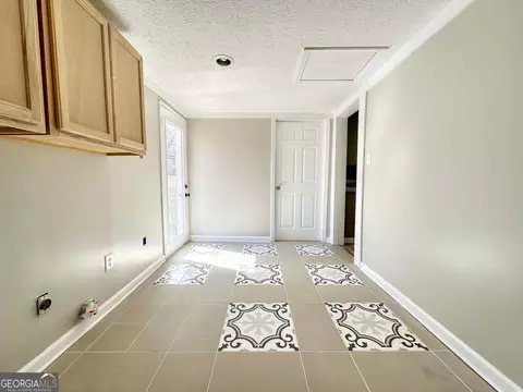 Entry Way - 14 Hood Rd, Lagrange, GA 30241 photo 1 of 1
