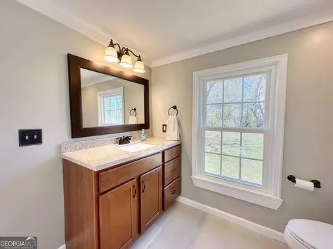 Bath - 14 Hood Rd, Lagrange, GA 30241 photo 3 of 5